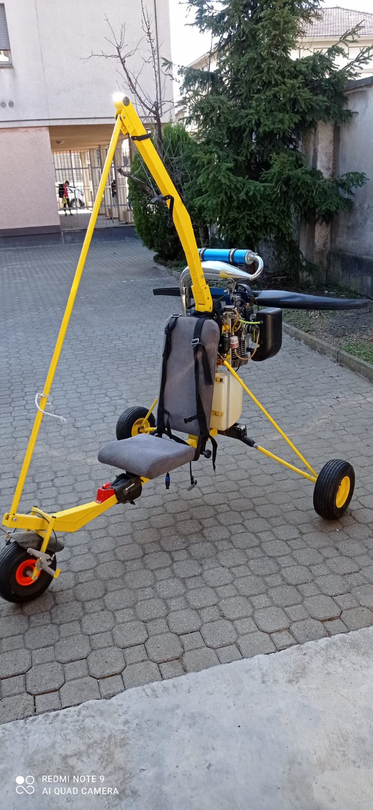 Deltaplano a motore e nanotrike M2N